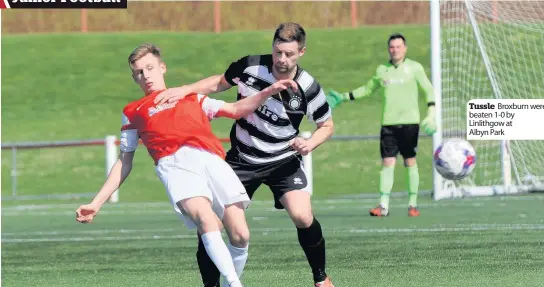  ??  ?? Tussle Broxburn were beaten 1-0 by Linlithgow at Albyn Park