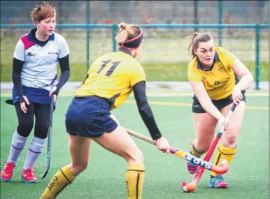  ?? Pictures: Matthew Walker FM5054286 ?? Marden ladies’ 1sts in control against Bromley & Beckenham 3rds