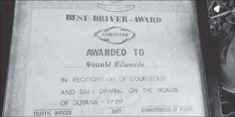  ??  ?? The Best Driver Award that was awarded to Harold Edwards, known as ‘Uncle Joe’
