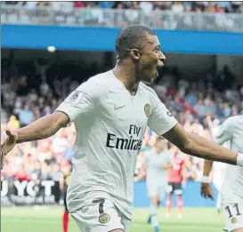  ?? FOTO: AP ?? Kylian Mbappé firmó un doblete en el tramo final del triunfo del PSG