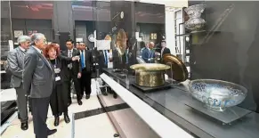  ?? — Bernama ?? Fine artworks: Dr Mahathir admiring the Islamic relics during his visit to the Albukhary Foundation Gallery of the Islamic World at the British Museum in London recently.