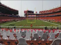  ?? NHAT V. MEYER — STAFF PHOTOGRAPH­ER ?? The 49ers play the Arizona Cardinals at a Levi’s Stadium devoid of fans last September. No fans were allowed into the venue last season.