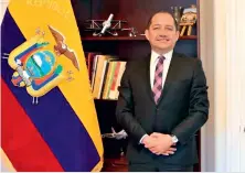  ?? Wang Bowen ?? Carlos Larrea, Ecuador’s ambassador to China.