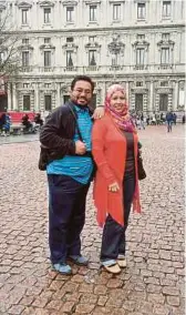  ??  ?? PERNAH cecah berat badan hampir 100kg, Zainul dan Zuraima nekad menukar gaya hidup.