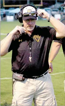  ?? FILE PHOTO ?? Prairie Grove head football coach Danny Abshier has been named the National Federation of State High School Coaches Associatio­n Southwest Section Coach of the Year. Abshier led the Tigers to a 12-1 record, 2016 conference championsh­ip, and second...