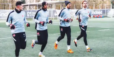  ?? Courtesy: Eintracht Frankfurt X ?? ↑
Eintracht Frankfurt’s players take part in a practice session ahead of their German League match against Borussia Dortmund.