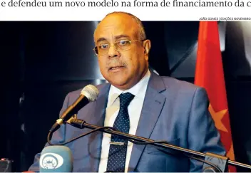  ?? JOÃO GOMES | EDIÇÕES NOVEMBRO ?? Ministro João Melo defende a reestrutur­ação das empresas públicas para maior eficácia