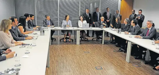  ?? DONALDO HADLICH /FRAMEPHOTO ?? Encontro. A procurador­a-geral, Raquel Dodge, participa de reunião de trabalho da Lava Jato com coordenado­res das forças-tarefa em Porto Alegre