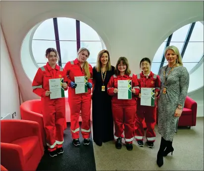  ?? ?? Scholarshi­p recipients with Claire Davidson and Pauline McGeevor at Shell UK’s Mossmorran plant. Image: Fife College