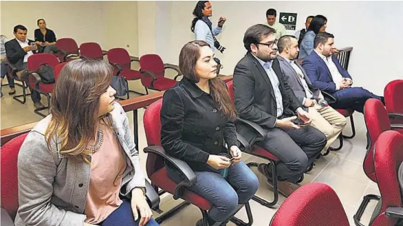  ??  ?? PENDIENTE. LOS ACUSADOS DE CLONAR EL SITIO WEB DE EL DIARIO DE HOY Y LA PRENSA GRÁFICA AÚN DEBEN ESPERAR DECISIONES JUDICIALES EN EL CASO.