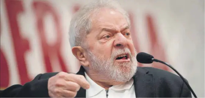 ??  ?? Lula tiene dos condenas de segunda instancia por haber recibido sobornos de parte de constructo­ras vinculadas al Caso Lava Jato