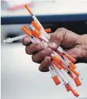  ?? LYNNE SLADKY THE ASSOCIATED PRESS ?? Prison authoritie­s regard syringes as contraband, even though evidence suggests access to clean needles in prison helps prevent the spread of serious illnesses.