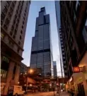  ?? DANIEL SCHWEN ?? The Willis Tower, formerly the Sears Tower and company headquarte­rs, seen in 2009.