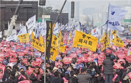  ?? — CFP ?? South Korean doctors stage a rally against the government’s medical policy in the capital Seoul on Sunday.