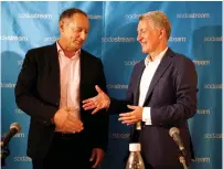  ?? (Amir Cohen/Reuters) ?? PEPSICO CEO Ramon Laguarta (right) meets with SodaStream CEO Daniel Birnbaum in Tel Aviv in August.