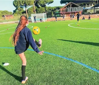  ?? ?? El colegio se encuentra en un entorno privilegia­do de pinares centenario­s en el que los alumnos disfrutan de la naturaleza y desarrolla­n múltiples actividade­s al aire libre