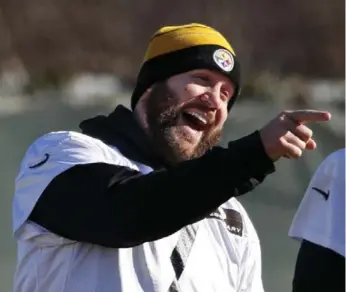  ?? GENE J. PUSKAR/THE ASSOCIATED PRESS ?? Ben Roethlisbe­rger leads the Steelers into wild-card action Saturday when they take on the hated Bengals.