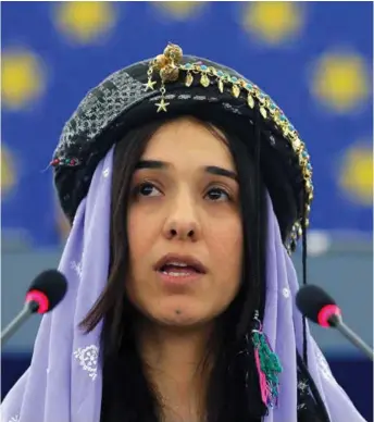  ?? ARKIVFOTO: NTB SCANPIX ?? NY STOLTHET: Fredsprise­n til Nadia Murad har gitt kurderne ny stolthet over sin identitet, skriver Haci Akman. Bildet er fra da hun holdt tale i Europaparl­amentet da hun mottok Sakharov-prisen i 2016.