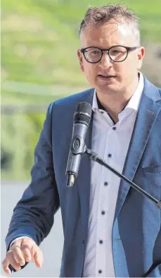  ?? FOTO: MARIJAN MURAT/DPA ?? Andreas Schwarz ist seit 2016 Fraktionsc­hef der Grünen. Der Posten gilt traditione­ll als Sprungbret­t zum Amt des Ministerpr­äsidenten.