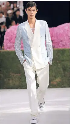  ?? FOTO: DPA ?? Prinz Nikolai war auch auf der Pariser Modewoche in diesem Jahr als Model tätig – hier bei einer Show des Luxuslabel­s Dior.