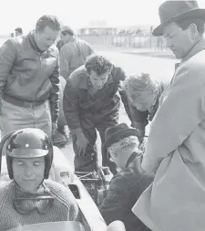  ??  ?? Top right Assessing the 804 in the company of Ferry Porsche, Helmuth Bott and Willy Hild, Zandvoort, May 1962