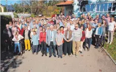  ?? FOTO: PRIVAT ?? Die beinahe 100 Nachkommen der Familie Eichelmann.