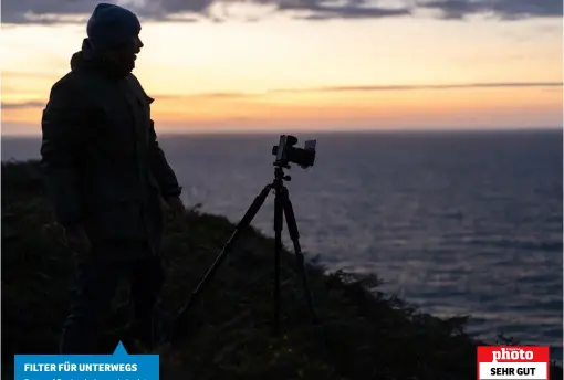  ?? ?? FILTER FÜR UNTERWEGS
Fotograf Benjamin Jaworskyj reist viel und fotografie­rt Landschaft­en. Seine Erfahrunge­n brachte er nun in eine Magnet-filterseri­e ein.