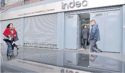  ?? EFE ?? Modificaci­ones. Los técnicos del INDEC observaron qué cambió en estos años en el consumo.