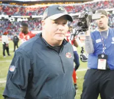  ?? Tony Avelar / Associated Press ?? Fired 49ers head coach Chip Kelly would “just be a guy passing through” had he gotten the Cal job, says one alum.