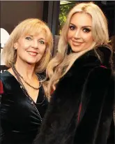  ??  ?? Diane and Rosanna Davison.