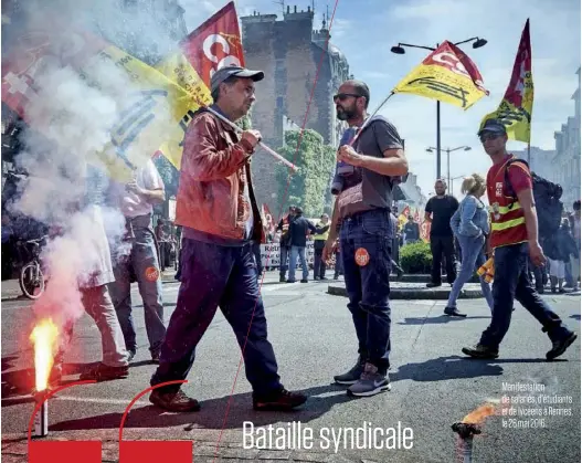  ??  ?? Manifestat­ion de salariés, d’étudiants et de lycéens à Rennes, le 26 mai 2016.