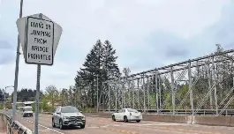 What’s that happening on Hayden Bridge in Springfiel­d? - PressReader
