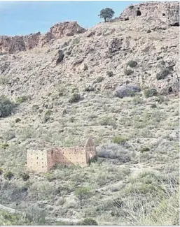  ?? ?? El templo está en un valle entre las ramblas del Colorado y Las Chozas.