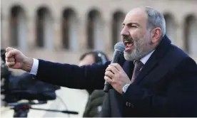  ??  ?? Nikol Pashinyan addresses a rally of his supporters at Republic Square in central Yerevan on Thursday. Photograph: Stepan Poghosyan/Photolure/ÒÀÑÑ