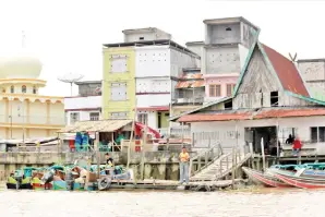  ??  ?? PULAU Kijang, tempat yang bersejarah di Reteh.