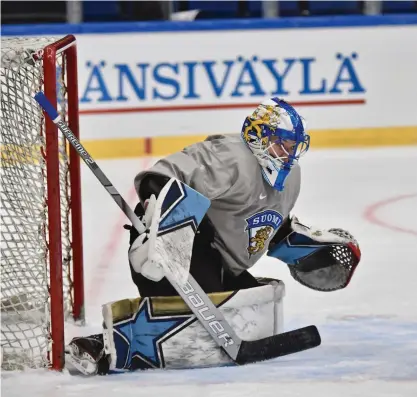  ?? FOTO: SPT/MATS AHLNäS ?? Noora Räty har blivit utsedd till bästa målvakt i VM flera gånger. Finland lär behöva turneringe­ns hetaste målvakt om det ska bära riktigt långt i hemma-VM.