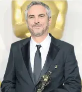  ??  ?? El director, guionista y productor Alfonso Cuarón es el primer cineasta que llega a la institució­n.