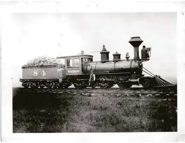  ?? University of Texas at Arlington Library ?? A wood-burning locomotive, the “John Krauss” of the Texas and St. Louis Railway Co., pulled the first train on the Tyler Tap Railroad.