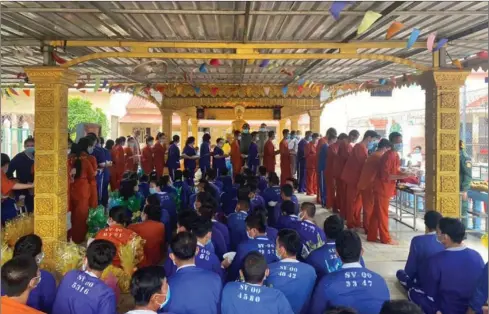  ?? GENERAL DEPARTMENT OF PRISONS ?? Inmates at the Preah Sihanouk provincial prison.