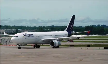  ?? ?? A Lufthansa Airbus A330. ‘It was shocking. It was kind of like you’re in slow motion … like in a movie,’ one passenger said. Photograph: Bill Greenblatt/UPI/Rex/Shuttersto­ck