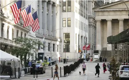  ?? Bild: Mark Lennihan ?? Börsen har, rent historiskt, varit en mycket lönsam plats att ha sina pengar på. Usa-börserna, med centrum i New York, har de senaste tre åren ökat med runt 40 procent i värde.