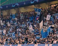  ?? ANSA ?? A San Siro I tifosi della Dea nella gara contro lo Shakhatr del 1° ottobre