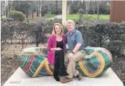  ?? Courtesy Photo ?? Patron of the arts Gayle and Todd Kuoni who sponsored the “Bean” art bench.