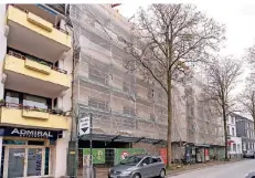  ??  ?? An der Düsseldorf­er Straße ist der Lückenschl­uss durch das Bauprojekt bereits gelungen.