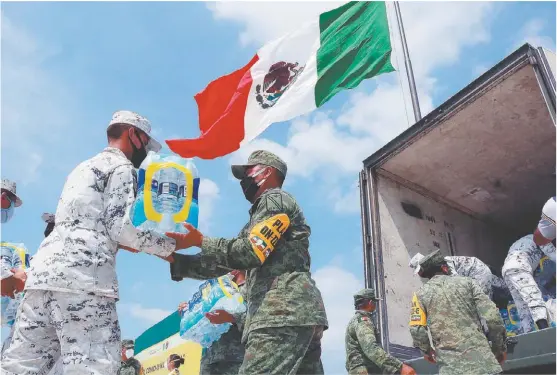  ?? LEONEL ROCHA ?? La Séptima Zona Militar recibió ayer 16 toneladas de insumos para los hospitales que luchan contra la pandemia.