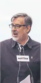  ??  ?? ► El abanderado presidenci­al Alejandro Guillier.
