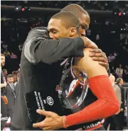  ?? ASSOCIATED PRESS ARCHIVES ?? During happier times, Kevin Durant hugged Russell Westbrook after Westbrook got the All-Star MVP trophy.