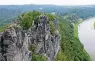  ?? FOTO: FLORIAN SANKTJOHAN­SER ?? Blick von der Bastei über die Elbe.