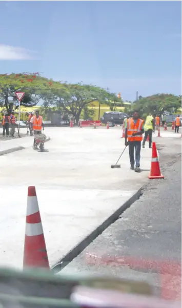  ?? Photo: Ronald Kumar ?? Road constructi­on work at Grantham Rd, Suva.