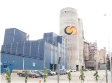  ?? Chimon Upon — Photo by ?? CMS’ outlook remains positive as it is a beneficiar­y of stronger constructi­on job flows in Sarawak, being the state’s sole cement producer.